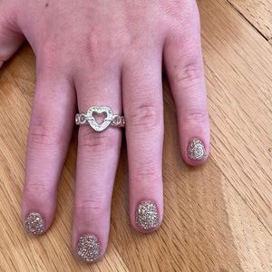 Vintage AVON Embellished Heart Band Ring Size 8